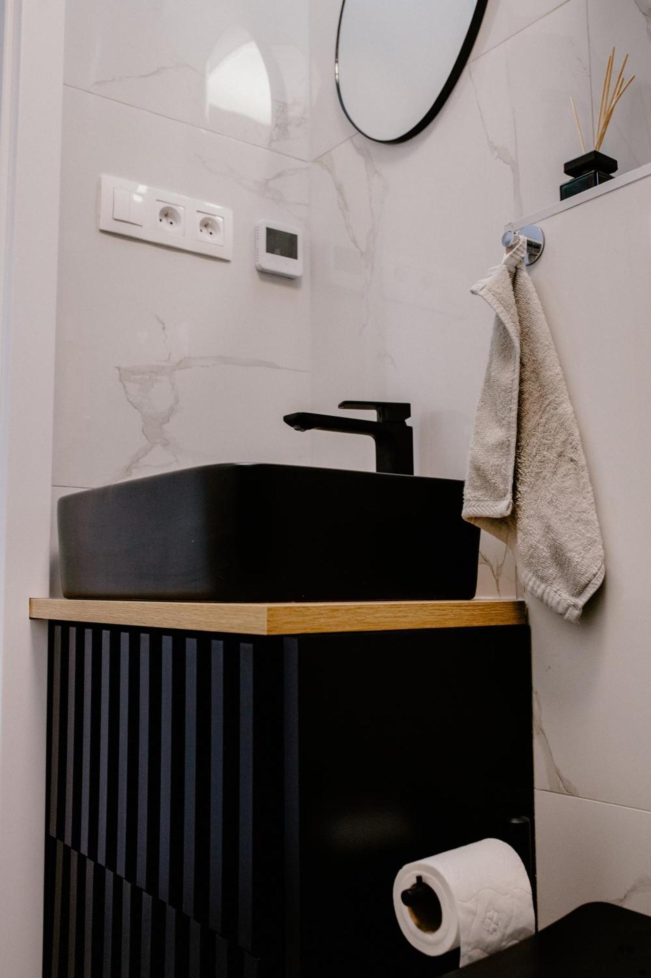 Apartment Fratello Šoporňa Екстериор снимка